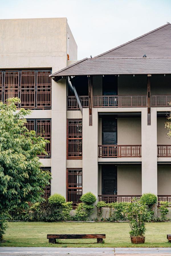 Ban Phai Inpawa Hotel מראה חיצוני תמונה