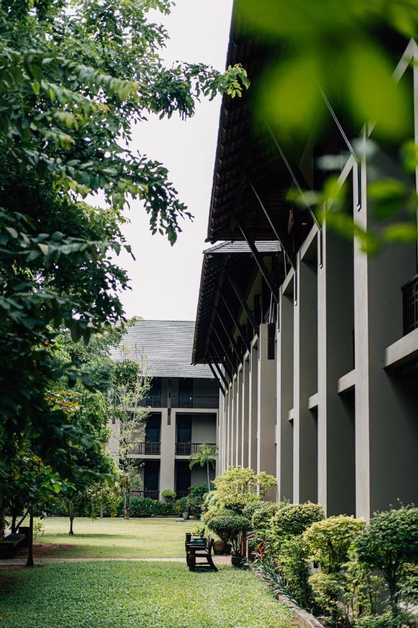 Ban Phai Inpawa Hotel מראה חיצוני תמונה