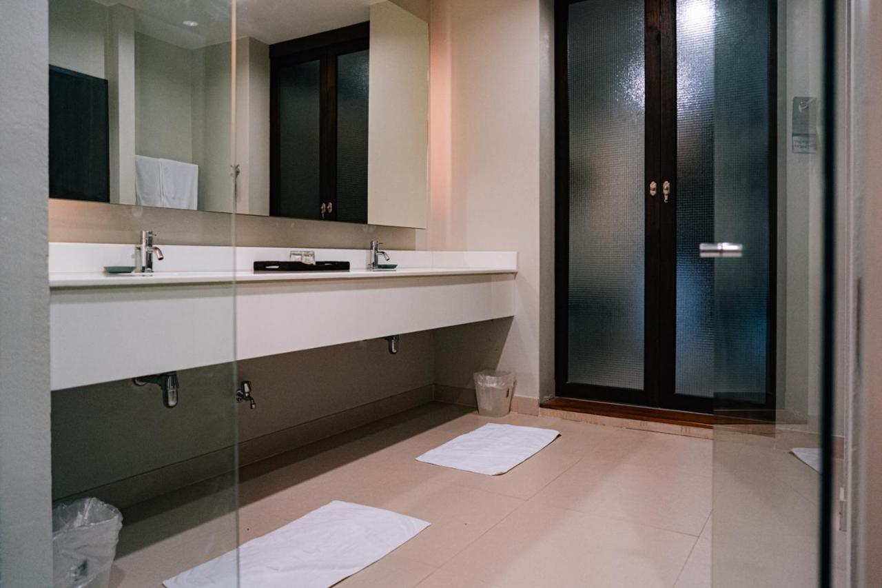 Ban Phai Inpawa Hotel מראה חיצוני תמונה